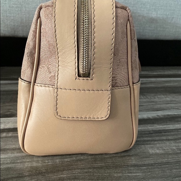 Gucci handbag 💯 authentic limited edition - Picture 3 of 6